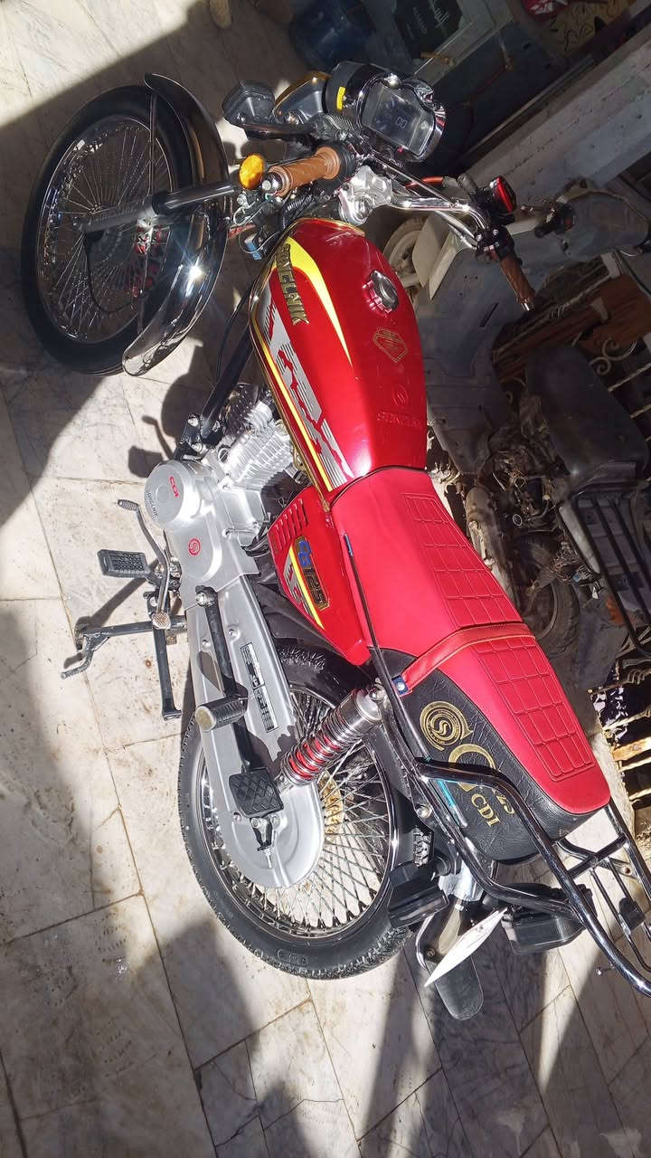 السلام عليكم 
سولنك 4كير مديل 25 
فول نضافه اوراق شلعه ومعدل 
للبيع 750 وبيها مجال للشراي 
مكان الاسكندريه ***********
