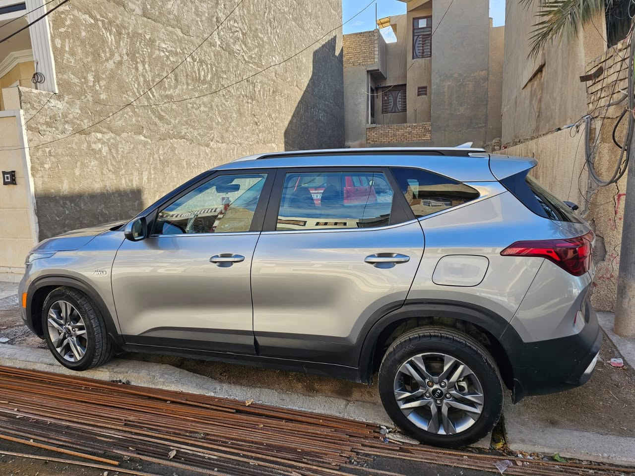 السلام عليكم 
كيا سيلتيوس 2021
محرك 2000 فول ماعدا الفتحه بدون ايرباك
رقم بغداد 
ماشيه ١٢٠ الف
حادثه موضح بسونار وصور الحادث موجوده بالمنشور 
الاعلام سوق اميمه 
***********
