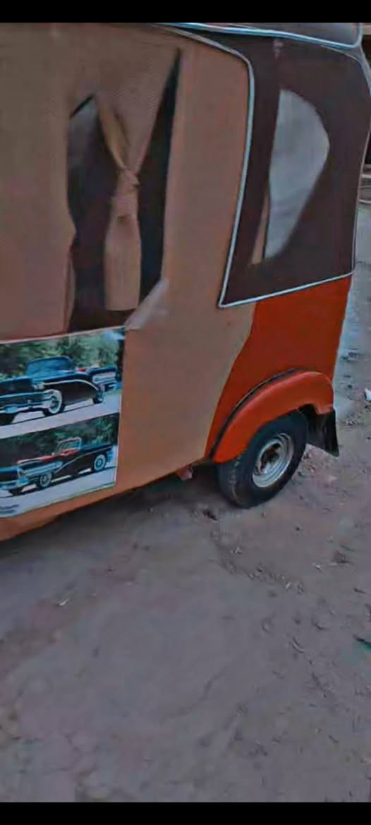 سلام عليكم تكتك للبيع موديل 17مكينه20تكتك خير من الله ومصبوغه جماليه وسعر لرقم ***********
