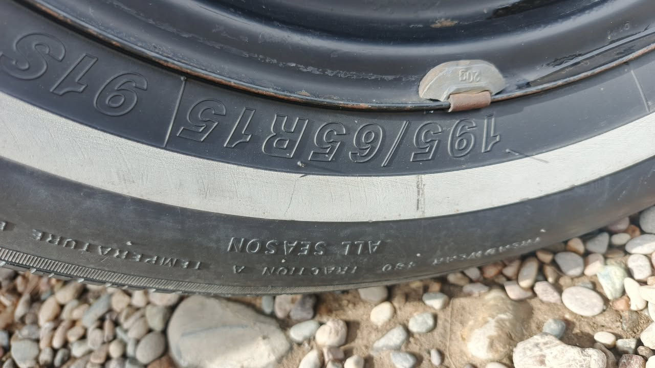 سلام عليكم عندي هاي الويل وتايرات اريد ابدله اب حجم 14 ولي عندي حجم 15 شعندك نزل بل تعليق بس حجم 14 ويل عادي ويل كروم نزل هوه وتايراته ونطي هوه وتيراته ***********
