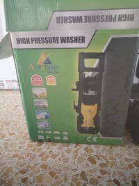 للبيع ماطور غسل سياره حجم كبير مستعمل شي قليل سعر 75 اتصال رقم07513554...