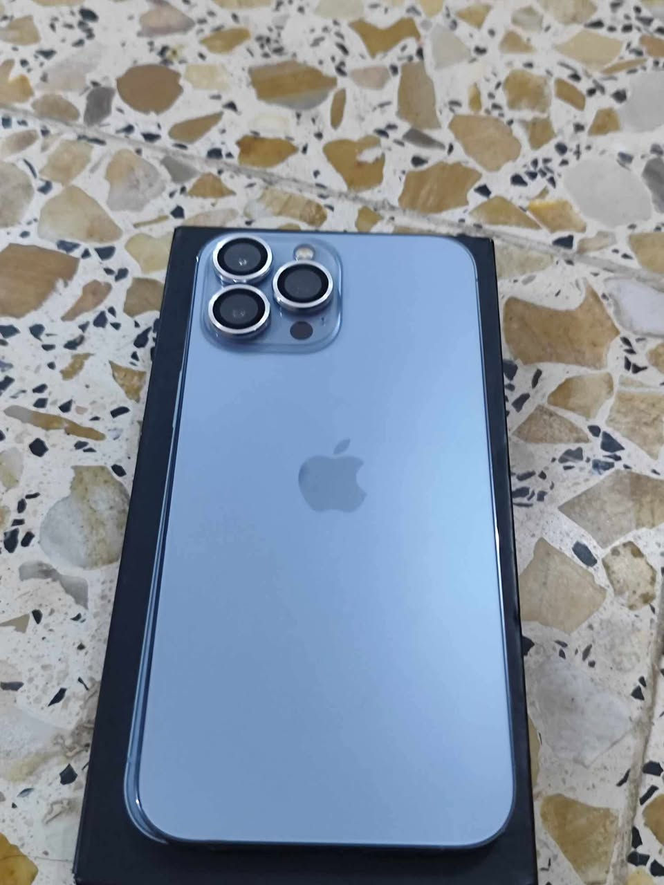 سلام عليكم آيفون ١٣ للبيع بطاريه ٩٣ مكفول ما داخل تصليح   السعر (725) رقم ***********
