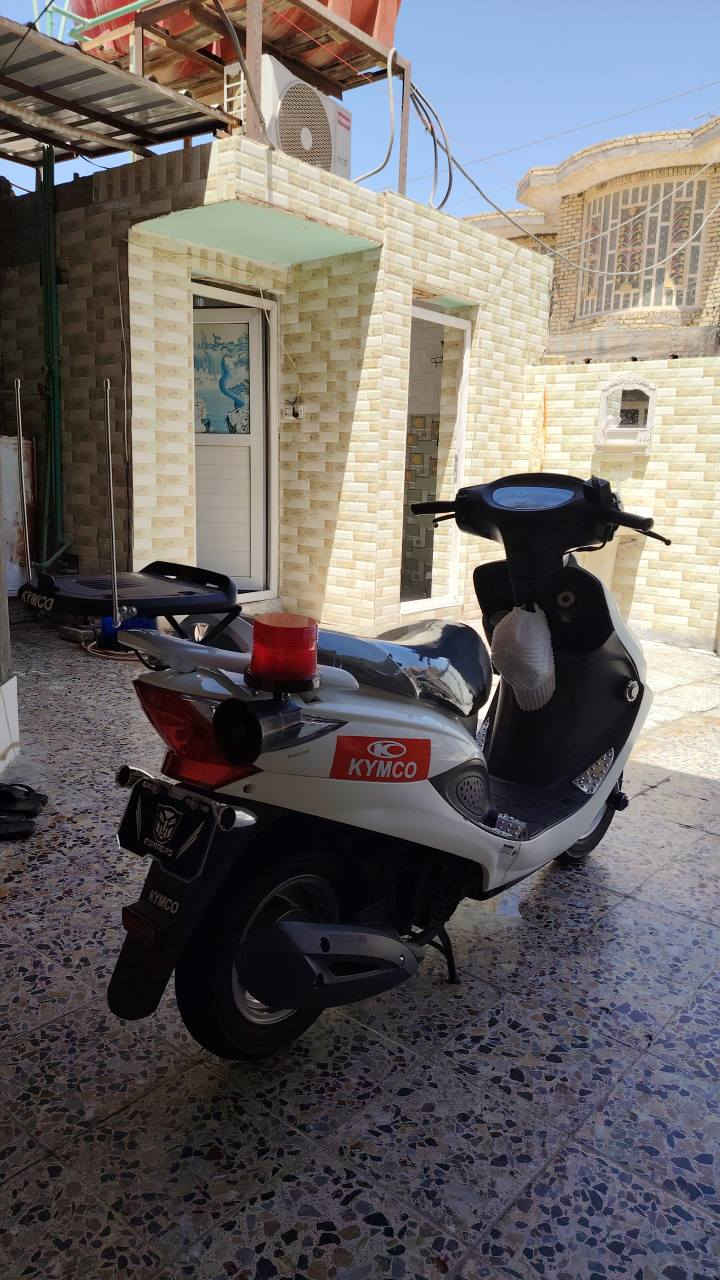 السلام عليكم دراجة كامكو V2 موديل 14 ماشية 11 الف كفاله عامه گشر ومكينة  السعر رقمي *********** مو شراي لاتنتصل مكاني ناصرية قضاء الرفاعي الرفاعي, ذي قار
