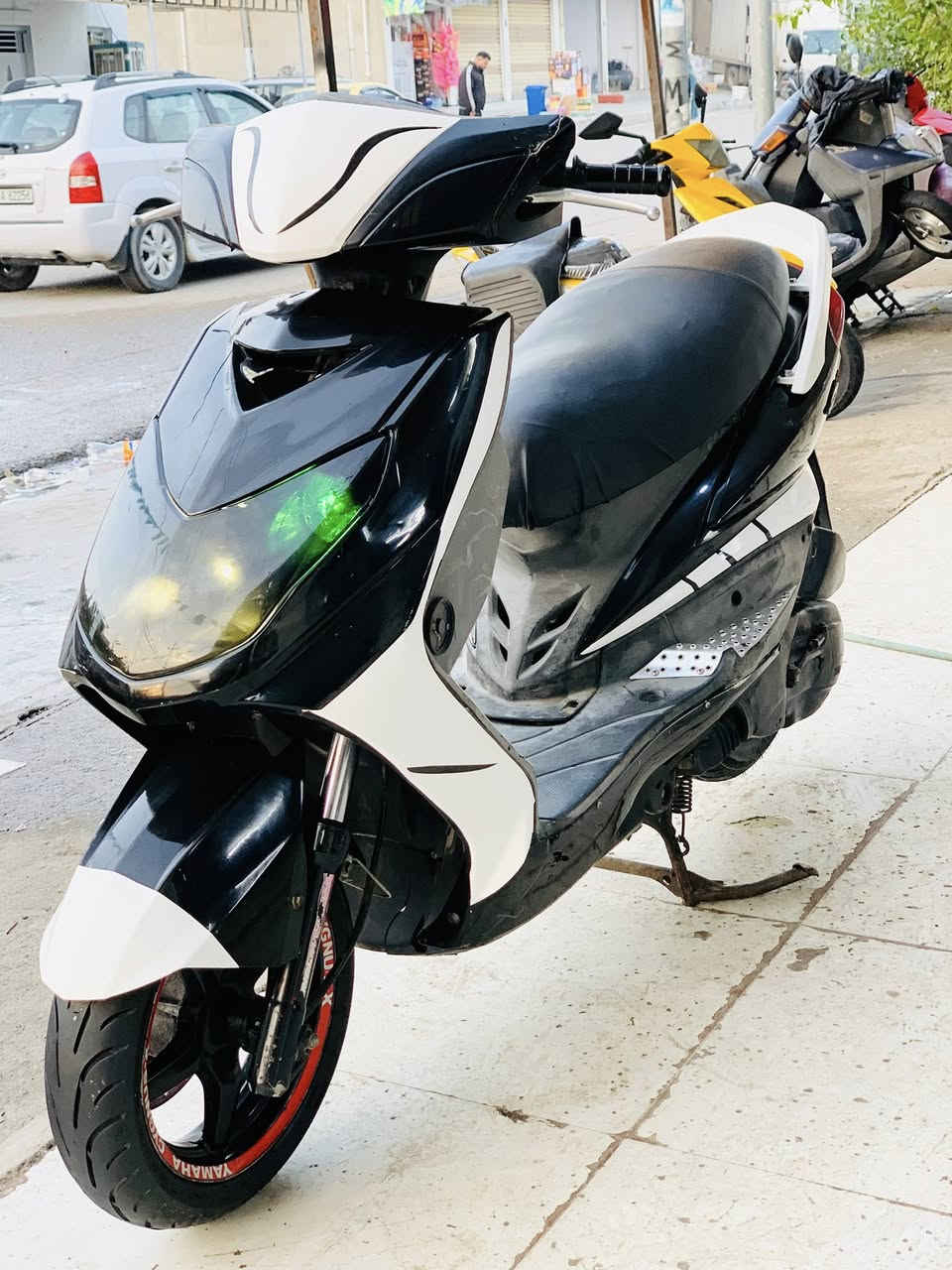 سكنس فحل 
دراجه مابيه اي نقص سلف كهربايات كله شغال السعر 750 وبيه مجال الشراي يتصل او خاص ***********
