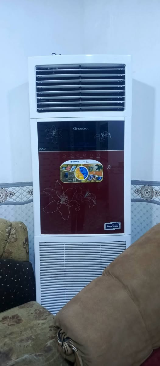سلام عليكم سبلت دينكا للبيع 3طن غازR22  سعر 800 وبي مجال
رقم الهاتف ***********
