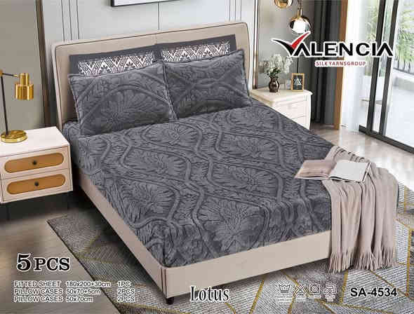 جديد 💕♥️
تلبس فرو برهيمي نفرين يتكون من خمس قطع
قياس التلبيس 180*200+30
قياس وجه مخده بوهيمي 55*80
السعر18 الف 
قياس وجه مخده قديفه 50*75
يتوصل توصيل كافة انحاء العراق 
رقم الحجز ***********
