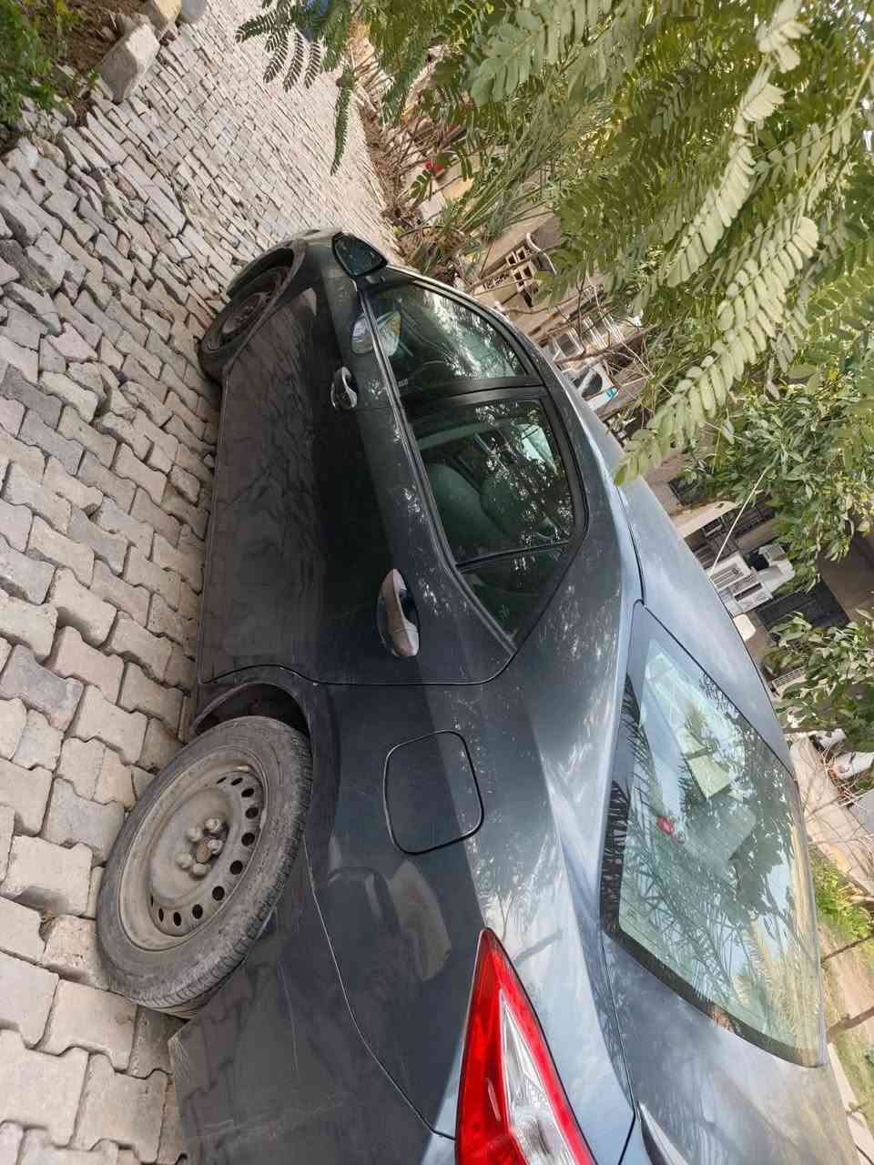 سلام عليكم
للبيع فقط
كورلة2015 ذي قار دولي باسمي 
 سونارهة بالمنشور هوة وصور الحادث 
سعرهة100
مكاني بغداد زعفرانية
***********
