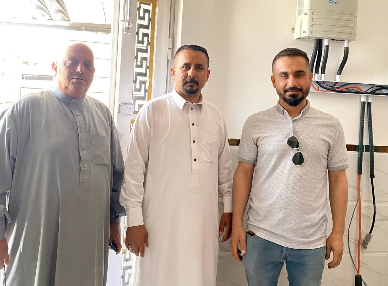 تم بحمد الله تنصيب منظومة طاقة شمسية 10 امبير قابلة للتطوير الى حد 20 امبير.

📍الموقع: ديالى / قضاء الخالص / منطقة الناي للحاج وسام العبيدي

‎تجهيز منظومة منزلية 10 أمبير نهارأ و 10 أمبير ليلاً 

✅الواح مستخدمة جينكو  615 واط 
‎عدد: 5 ضمان 10 سنة 

✅جهاز انفيرتر Deye off grid 6kw ip65
‎  عدد:1 ضمان 5 سنوات 

✅بطارية  نوع ليثيوم شيساج حجم 10kw 
عدد:1 ضمان 5 سنوات  

 الهيكل المعدني حديد ثقيل مغلون ضد الصدأ وبسمك 2 ملم .

📍محافظة ديالى / قضاء الخالص.

للاستفسار:
***********📞
***********📞
***********📞
