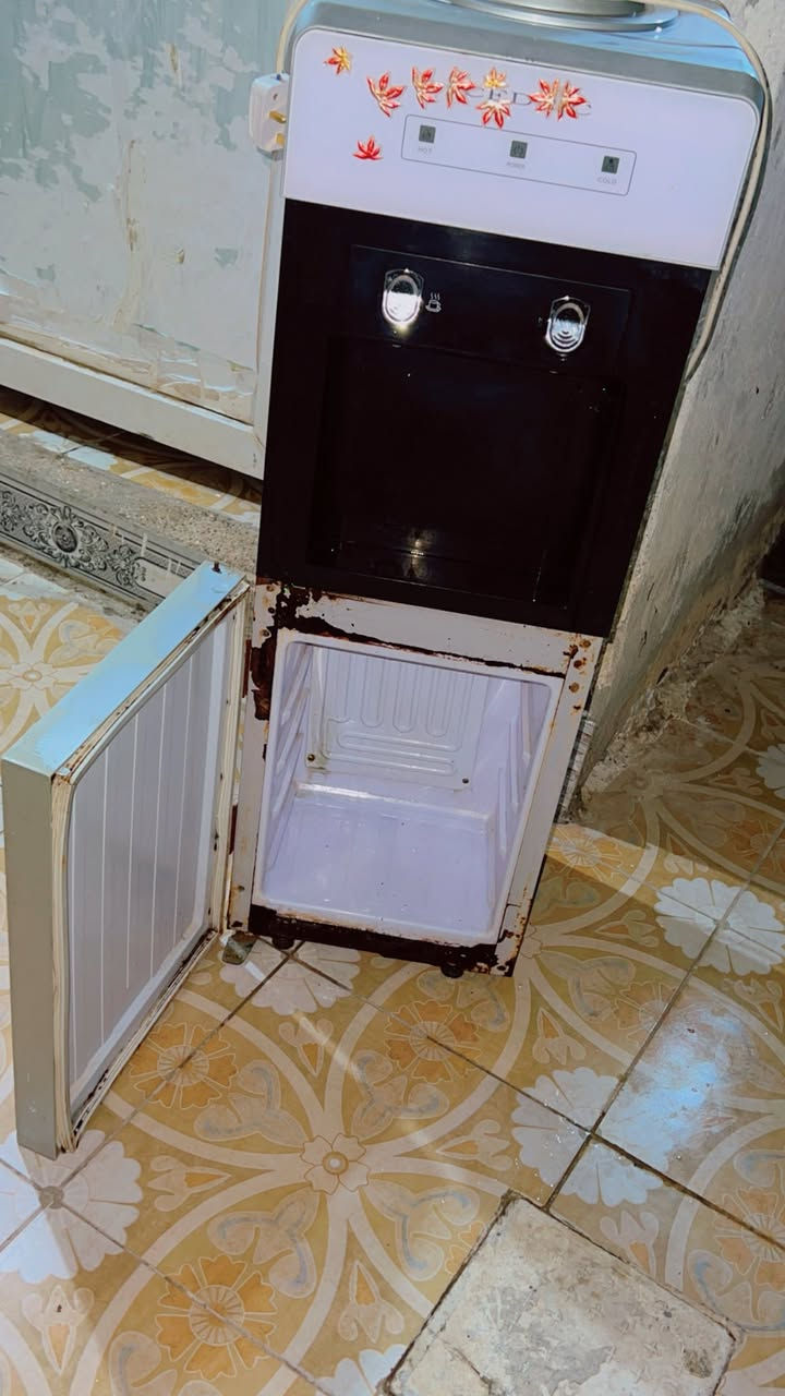 براد ماء. مي حار وبارد. وعلي يخبل تبريد والحرارة مالته لبيع بسبب لأطفال ب 60


**إذا كنت صاحب هذا الإعلان وتريد حذفه لأي سبب، رجاءا أرسل رسالة إلى الدعم الفني**