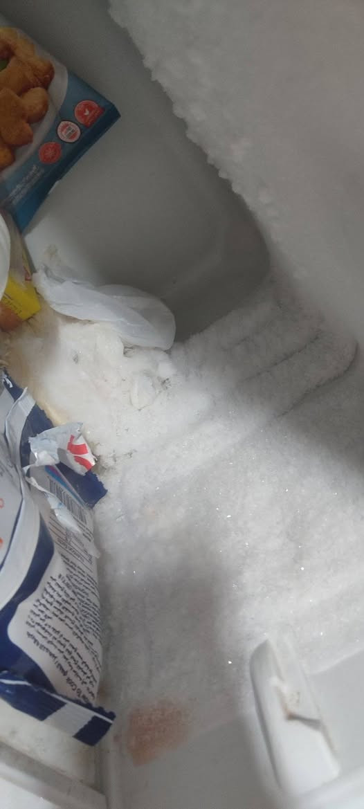 ثلاجه حجم جدا كبير لاداخله تصليح ولاشي بعده ع ضمان ماخذه ب 900الف #ابيع ب 300 مستعجل مكان كوفه


**إذا كنت صاحب هذا الإعلان وتريد حذفه لأي سبب، رجاءا أرسل رسالة إلى الدعم الفني**