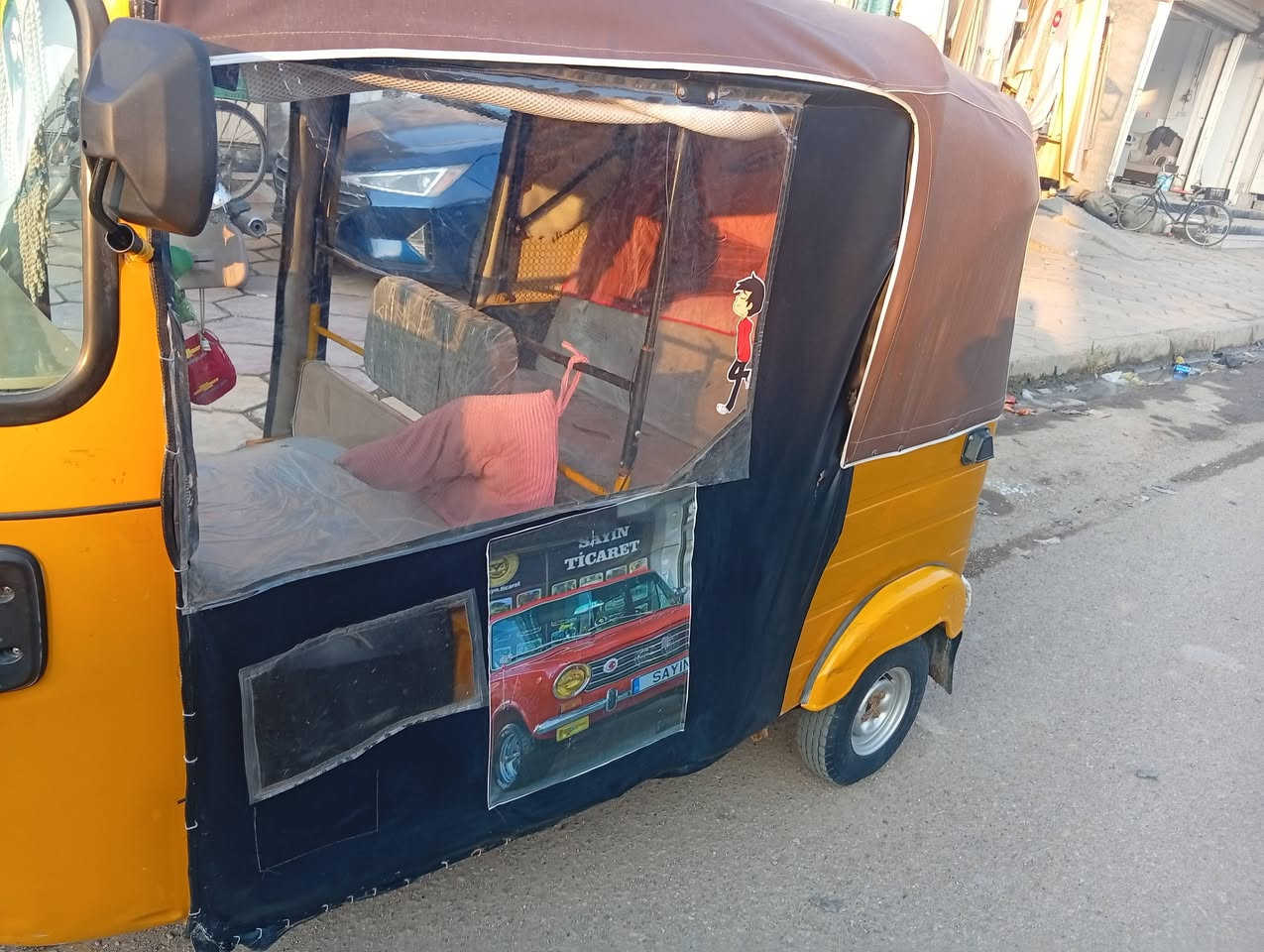 السلام عليكم تكتك 20اوراق كامله اكفل بس حلا وحرام  للبيع الشراي يتصل*********** ملاحضه ابيع بدون غراض
