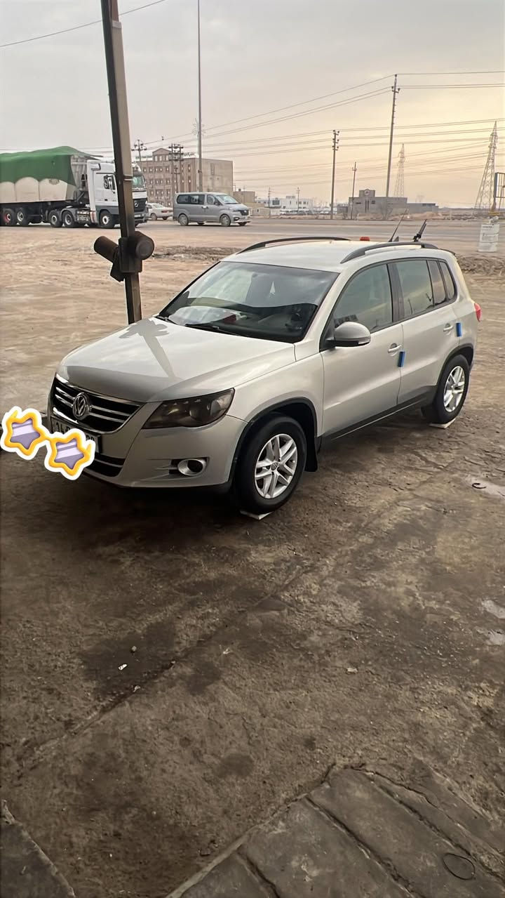 سلام عليكم سياره البيع فولكس وكن تبكران موديل 2011 سنويتها 2029 ينتهي  سياره حلوه  سعر 85 بيها مجال رقم بصره رقم تفسار  ***********
