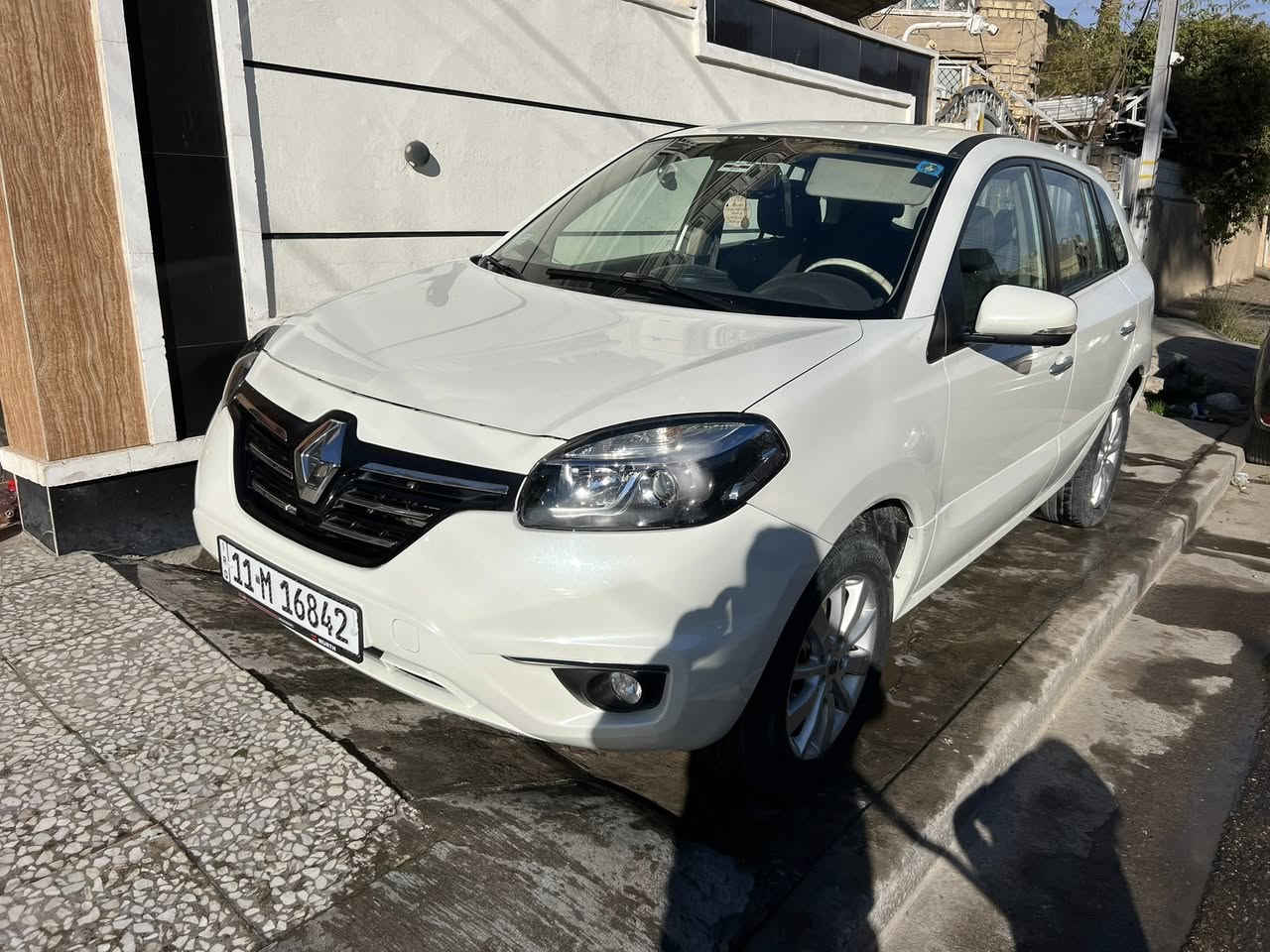 رينو كوليوس 2014 السيارة باسمي سنوية جديدة الى 2031 هزة جديدة السيارة نظيفة كلش وحلوة 
بيها طخة بالباب مال الجنطة الخلفي وباقي البدي كله مكفول 
ماشية 138
السعر 88 وبيها مجال للطيبين
***********
