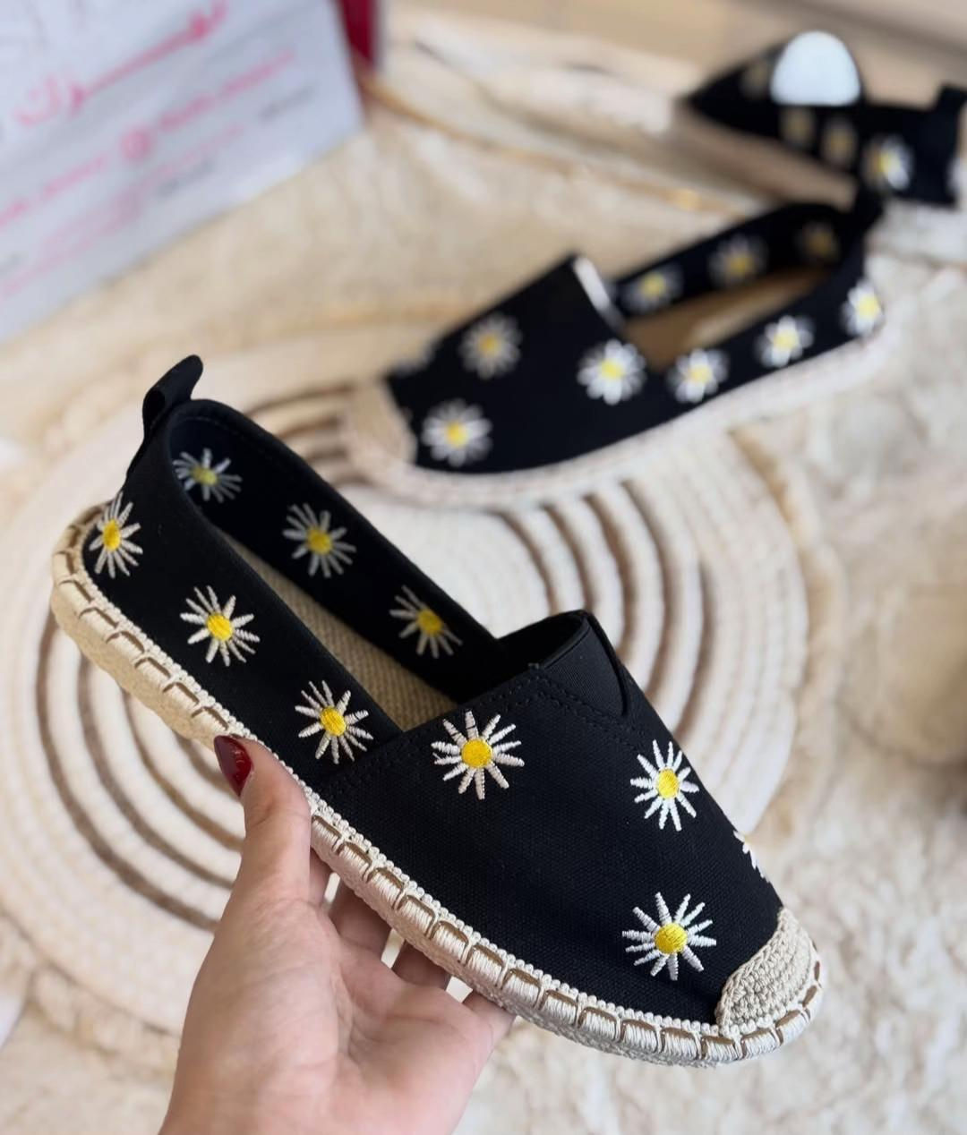 ⁨	ترند الشمس 💛🌼✨ شغل و كوالتي عالي  قاعدة مريحة باللبس  القياسات 37_38_39_40_41 📍الفرع الاول : العامرية شارع العسل مجاور مكتبة العسل 📍الفرع الثاني : العامرية شارع العسل مقابل مجمع اليزن 📍الفرع الثالث : الاعظمية شارع الضباط مقابل كص الآغا البغدادي⁩⁩⁩⁩


**إذا كنت صاحب هذا الإعلان وتريد حذفه لأي سبب، رجاءا أرسل رسالة إلى الدعم الفني**
