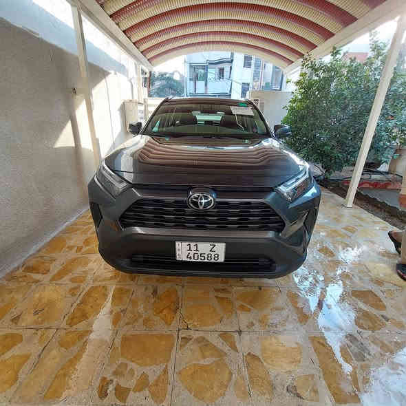 ‏2025 Toyota RAV4 Hybrid XLE
‏
مرقم بغداد 
تويوتا رافور 2025 XLE
السيارة فتحه 
السيارة. بجم كبس 
السيارة ماشيه :  2679mil
السعر :245$
ايرباك .برده 
حجم المحرك 4 سلندر (2.5L)
مواصفات XLE : فتحه
كشنات .كهرباء
كشنات . تدفئه 
ستيرن .تدفئه
جنطه. كهرباء  
بصمة ابواب
نظام سماعات JBL
تبريد قطعتين
رادار أمامي
تحديد مسار
رادار جانبي (نقاط عمياء)
رادار خلفي
اوتو ستارت (Auto start)
اوتو ستوب(Auto Stop)
هاند بريك بصمة
اوتو هولد(Auto Hold)
تحكم وضعيات القيادة ECO,NORMAL,SPORT
مانع انزلاق+ABS
حساسات خلفية+كاميرا
تحكمات استيرن
اشاير بالمري 
لايتات زينون و عدسه 
بلاكتور زينون 
تبريد قطعتين 
كامره.  خلفيه
وبقية مواصفات XLE المعروفة
مكان السيارة بغداد الكرخ / الغزالية
للاستفسار 
الاستفسار.
***********
***********
