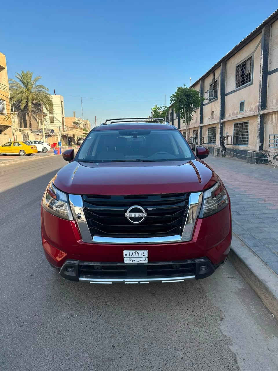 سلام عليكم
2024 NISSAN PATHFINDER, SL 
للبيع نيسان باثفايندر موديل ٢٠٢٤ تو ويل
لون احمر 
سيارة تعتبر فول 
فتحة سقف بانوراما
ماشيه ٣١ الف ميل
بصمة تشغيل
بصمة ابواب 
تشغيل عن بعد 
صندوق شفط كهربائي 
رادار امامي (تحديد مسار)
رادار جانبي (نقاط عمياء)
رادار خلفي (تحذير من الاصطدام)
حساسات امامية+ خلفية
كاميرات 360°
كشنات ملكي VIP
كشنات جلد  و كهربائي الاماميه
كشنات تدفئة امامي وخلفي
تبريد قطعتين لمس و تبريد مركزى 
تحكم وضعيات القيادة
هيتر استيرن
هاند بريك بصمة
اوتو هولد
شاشة كبيرة لمس+كاميرا
وبعد هواي المواصفات 
ضررها  :  تبديل قطعه وحده فقط جاملغ ايمن فقط والسياره بيها راس الشاصي الايمن بيه تعديل وهذا رقم الشاصي والسياره والله مكلفه اكثر من هالرقم ونقصها كاميرا اماميه ورادار امامي الباقي كلها شغاله وهذا رقم الشاصي 
5N1DR3CB0RC224995
سيارة اني مستوردها باسمي وبدون رقم تترقم بغداد او محافظات عدا شمال والسياره موجوده في بغداد الكاظميه
سعرها  ١٨٢ 
 رقم موبايل :***********
