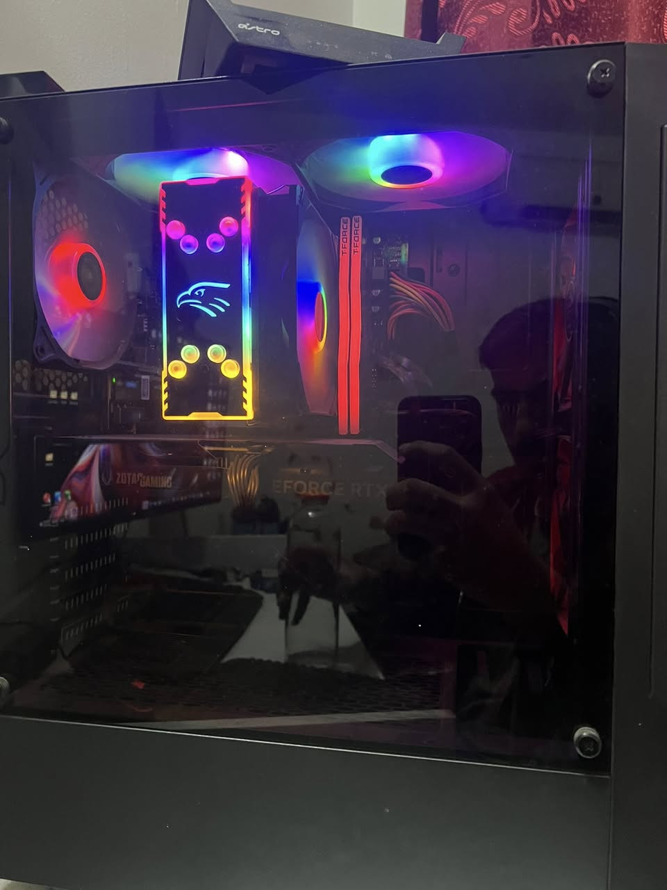 حاسبة pc التجميعة كاملة مع الملحقات رايدها بسعر مليون و 350 الف
Processor cpu: 12th Gen Intel(R) Core(TM) i5-12400F (2.50 GHz)

Installed RAM: 16.0 GB 

Gpu: nvidia geforce rtx 4060

Hard c : 250 GB M.2 orico

Hard d: 500 GB SSD

Hard e: 256 GB SSD

الملحقات: (شاشة black wolf حجم 27 ) 

( كامرة fantech luminous c30 2k )

 ( ماوس وكيبورد pegasus )

  ( سماعات astro A50 )

 ( ups maxma 1500 va )

الحاسبة استخدام شهرين بعدها بالكرتون


**إذا كنت صاحب هذا الإعلان وتريد حذفه لأي سبب، رجاءا أرسل رسالة إلى الدعم الفني**
