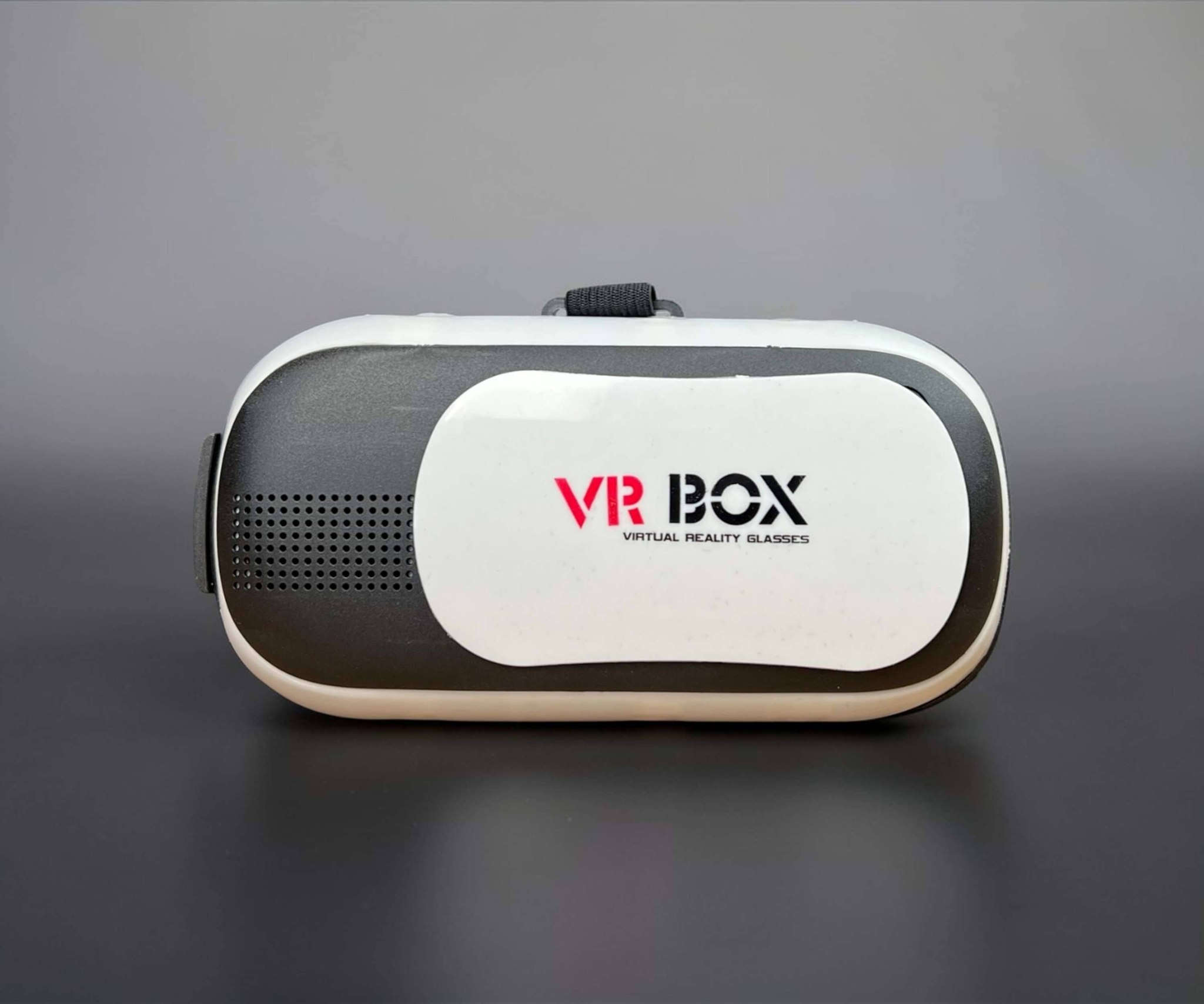 نظارات الواقع الافتراضي VR BOX.

الاستخدامات:

استمتع بتجربة الواقع الافتراضي الفريدة من خلال نظارة VR .BOX

مثالية للاستمتاع بالألعاب مشاهدة الأفلام، وتجارب الواقع الافتراضي المتنوعة.

توفر لك تجربة مشاهدة ثلاثية الأبعاد واضحة ومريحة.

مناسبة لجميع الأشخاص الذين يحبون الترفيه الإلكتروني والتفاعل مع العالم الافتراضي.

المميزات:

تصميم مريح وقابل للتعديل ليتناسب مع جميع الأحجام.

مزودة بحزام رأس مرن يضمن راحة تامة أثناء الاستخدام.

عدسات عرض ذات وضوح عالي للحصول على تجربة مشاه....


**إذا كنت صاحب هذا الإعلان وتريد حذفه لأي سبب، رجاءا أرسل رسالة إلى الدعم الفني**