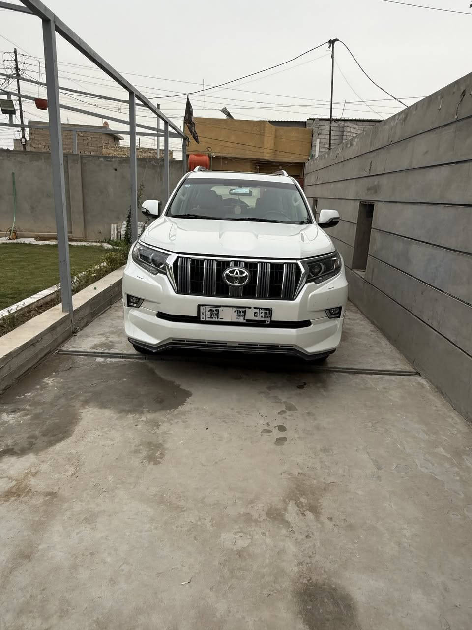 برادو مديل2019TX.S
رقم بغداد ساز 
المحرك 6
ماشيه97 الف
مكفوله كفاله عامه 
مواصفات السياره
 بصمه
كشنات كهربائيه 
فتحت سقف 
حساس امامي خلفي
تبريد3قطع
ثلاجه وسطيه
وباقي المواصفات معروفه
العنوان/بغداد
الستفسار الاتصال على هذا الرقم
***********
