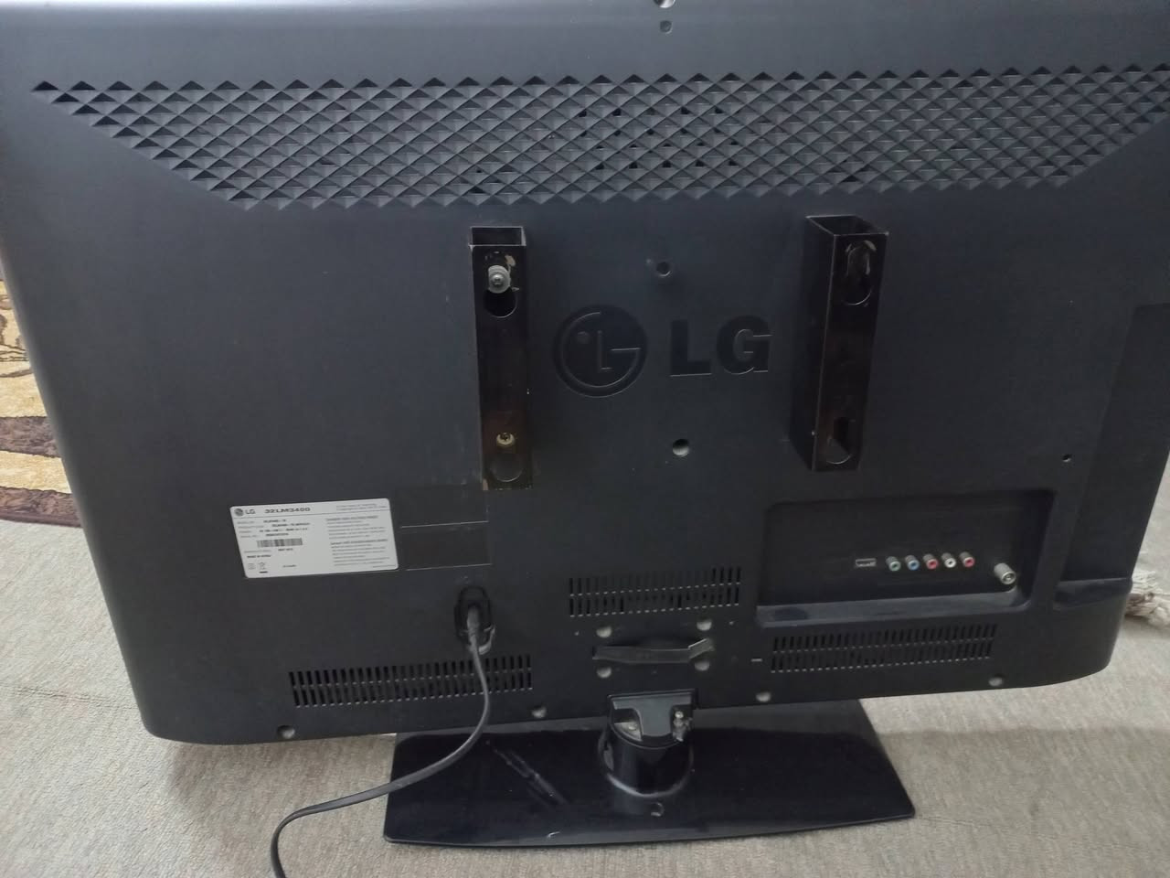 شاشة LG حجم 32
السلام عليكم شاشة LG قياس 32 للبيع 
الشاشة نظيفة دقتها و وضوحها كلش حلو الشاشة حالها حال الجديدة مابيها اي نقص 
السعر 90 الف وبيها مجال.


**إذا كنت صاحب هذا الإعلان وتريد حذفه لأي سبب، رجاءا أرسل رسالة إلى الدعم الفني**