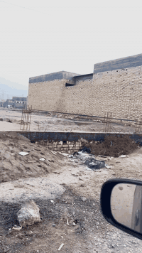 السلام عليكم اساس الي يحتاجه يفلشه وياخذه مجانا  بي تراب ودربين طابوق  ***********
