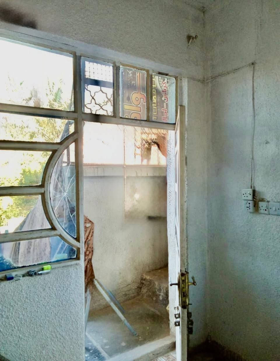 بيت للبيع طابو ملك صرف المساحه 55 م العنوان الشعب الديوان شارع 15 مقابيل العيادة سعر 70 وبي مجال للاستفسار  ‭‬***********
