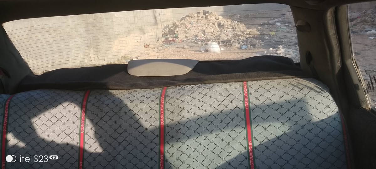 السلام عليكم شباب هونداي مال وفود غير محرك سوناتا 2 تخم تاير جديد صدر خلفه امامي جديد موديل 94 اوتوماتيك مكاني بغداد 17ابو غريب ***********
