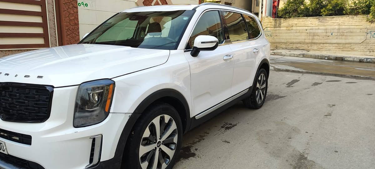 سيارة للبيع kia TELLURIDE 
موديل 2021 
محرك 3800
7 راكب
كشنات جلد + كشنات الامام تدفئة 
فتحة بالسقف
تبريد وتدفئة فول
رادارات من كل الجوانب
توقف ذاتي
تحكمات ستيرن
الرقم : دهوك 

الضرر : جاملغ اليسار و ربع البوند 

للاستفسار الاتصال على الرقم: ***********
