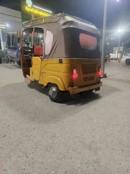 سلام عليكم تكتك مديل 21كفاله عامه
بس دوس معمره تكتك جاهزه الله شاهد ما عوزه ربع كبل الشارع مكينه مجفته تجفيت درجه اوله اصلي دوشمه صفريات دمام وشاشه دشبول جاهزه ربع ما عوزه الله شاهد 

رقم بغداد تحويل ثاني يوم 

مكان بغداد مدينه الصدر  السعر خاص رقم   ***********
