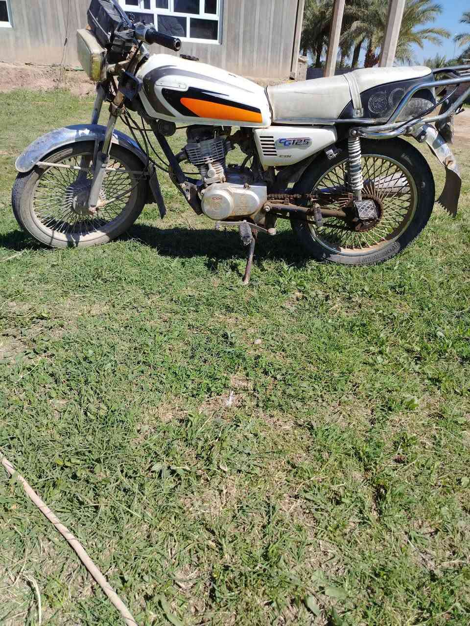 دراجه إيراني اربعه كير مال جناي محرك خير من الله
السعر 350غفل الف ما ينزل
مابيهة اوراق
‭٠٧٧٨ ٣٣٦ ٨٠٤٨‬اتصل مكان بغداد ابو غريب
