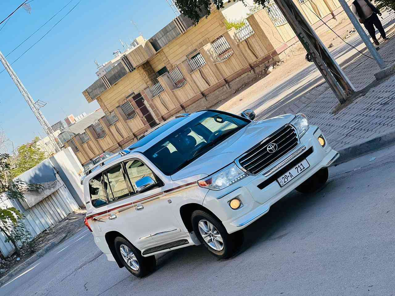 لاندكروزر بريم مديل 2010 كفاله عامه سعر 278 قابل للتفاوض للاستفسار الاتصال ***********  كفاله عامه مكفوله من صبغ وضربه وتبديل مواصفات فول فتحه سقف بصمه تشغيل سبعه 7راكب ثلث قطع تبريد شاشه كامره دواره كشنات جلد تلفزيون سقف بصمه بواب مري شفط مثبت سرعه فورويل ثلاجه داخليه شاشه بلكشن داخل بيجي شاير بلمري مري كهربائي مكينه سته 6سلندر مكينه وكير مكفولات حداديه جديدهه تخم تاير جديد تبريد شغال ثلج رقم نكليزي مميز سنويه لل 30 مشروع وطني مكان سياره كربلاء كربلاء, العراق
