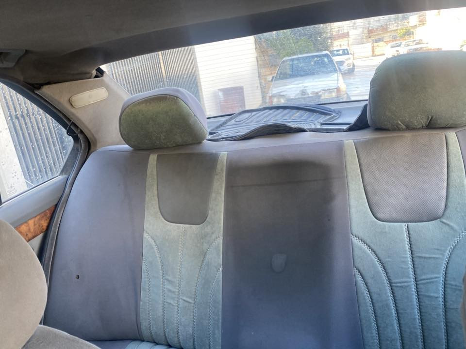 البيع BMWمديل ٨٩اصل ٥٢٠ محرك مشدود عليها ٥٢٥ سياره نضيفه رقم نينوئ نكليزي تحويل ثاني يوم غرمات صفر كير شرط محرك اسم تبخير سياره حلوه احله من الصور طخم وره كدام نضيف بس يردلها شويه ترتيب  اتصل عل رقم ودلل طالب عليها ٤٥ بيها مجال ***********
