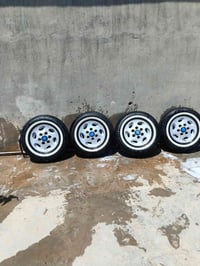 تخم وياله بس للبيع السعر 250العوان بغداد الدوره رقمي 07804849705