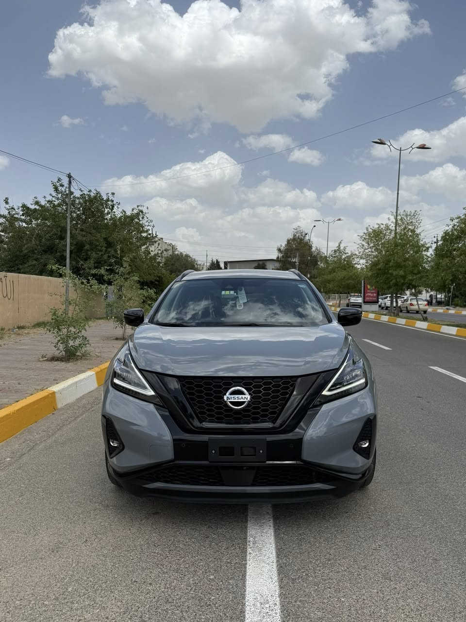 السيارة : -NISSAN MURANO SV AWD MIDNIGHT 
مودیل: ٢٠٢٣
ماشية:- 40 الف
محرك:- ٦ سلند  ٣.٥ 
مواصفات :-SV midnight
حادث : بس واحد جاملغ شویە pdr 
ملاحظة :  رقم شاصي صور حادث منشور  

5N1AZ2BS7PC119074
مكان سيارة : اربيل 
تفاصيل اكثر الاتصال علی ارقام التاليه 

كورك : ***********
اسيا : ***********
