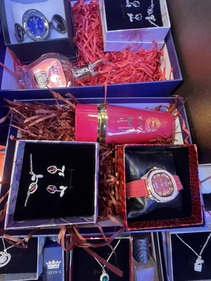 العنوان شارع الكهرباء مكتبه الفداء
كل هدايا عيد الحب


**إذا كنت صاحب هذا الإعلان وتريد حذفه لأي سبب، رجاءا أرسل رسالة إلى الدعم الفني**