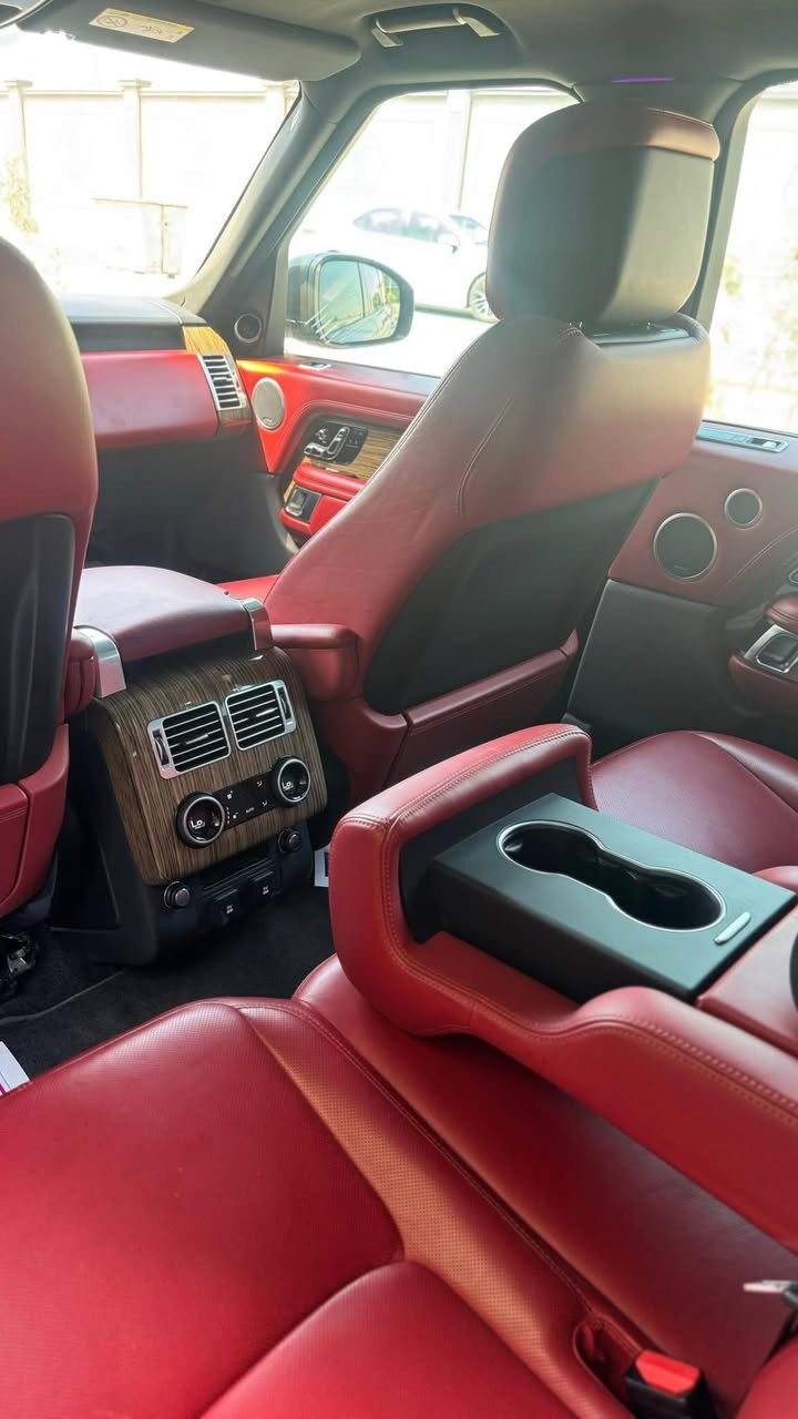 Range rover Vogue. 2020
رانج روفر فوك موديل ٢٠٢٠ وكالة سردار 
ماشية ٥٤ الف كيلو متر فقط
السيارة محرك ٦ سلندر نفس مكينة الشكل الجديد سريعة واقتصادية
للبيع
السعر ٥٣ الف


**إذا كنت صاحب هذا الإعلان وتريد حذفه لأي سبب، رجاءا أرسل رسالة إلى الدعم الفني**