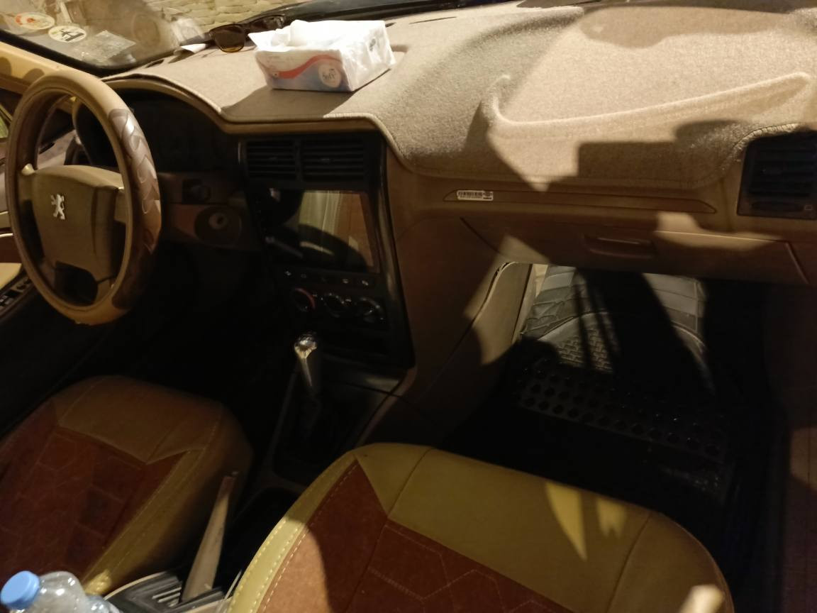 للبيع بيجو 405 مديل 2016 السياره جاهزه تخم تاير گير محرك تبريد نعمه من الله السياره حلوه مرتبه استعمال شخصي سنويه منتهيه وعليها هيئه شكد تطلع عليه هيئه تنخصم من السعر المتفق علي وانه خادم السعر 45 ورقه وبيهه مجال الاتصال *********** ماموجود ولا ارد عله الفيس اليحب والشراي يتصل وبخدمته البصرة, العراق
