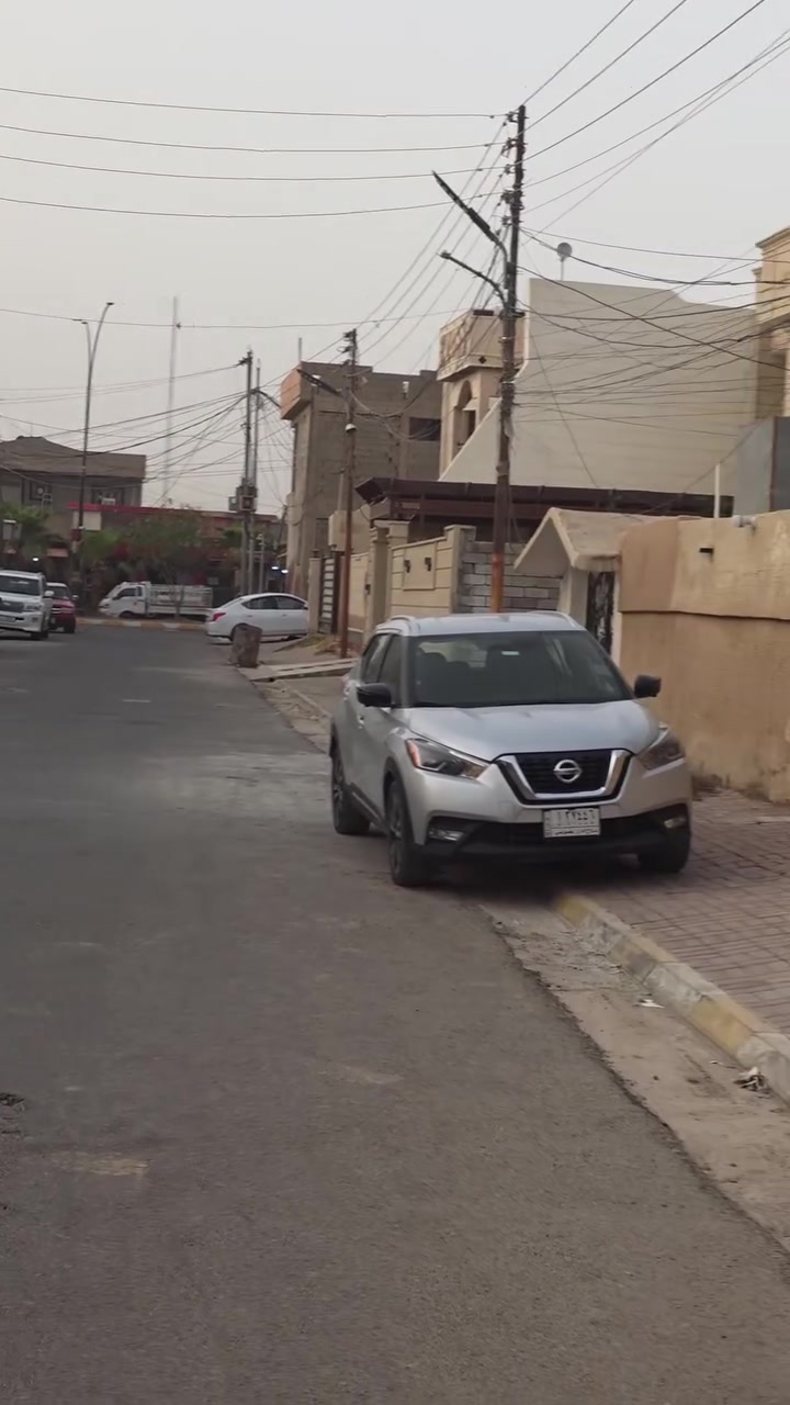 🏡 دار للبيع – تكريت / حي الزهور

📐 المساحة: 600 متر (20 × 30)
✅ الواجهة: 20 متر
✅ النزال: 30 متر

🔹 تفاصيل الدار:

استقبال واسع (10 × 4)

4 غرف نوم (إحداها سويت في الطابق الثاني)

حديقة + كراج

ارضية مرمر إيطالي فاخر

البيت صالح للسكن فوراً

📍 الموقع: حي الزهور – خلف أسواق عبيدة، موقع ممتاز وقريب من جميع الخدمات الحيوية.

📞 للاستفسار:
*********** 
#مكتب_المتميزين
