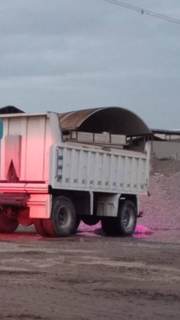 السلام عليكم
عربانه للبيع ارضيه 8 والصفايح 6 وبودي جديد تواير جديده العنوان قرية ابو ماريا 
اني مكلف بالنشر هذا رقم صاحبها ***********
