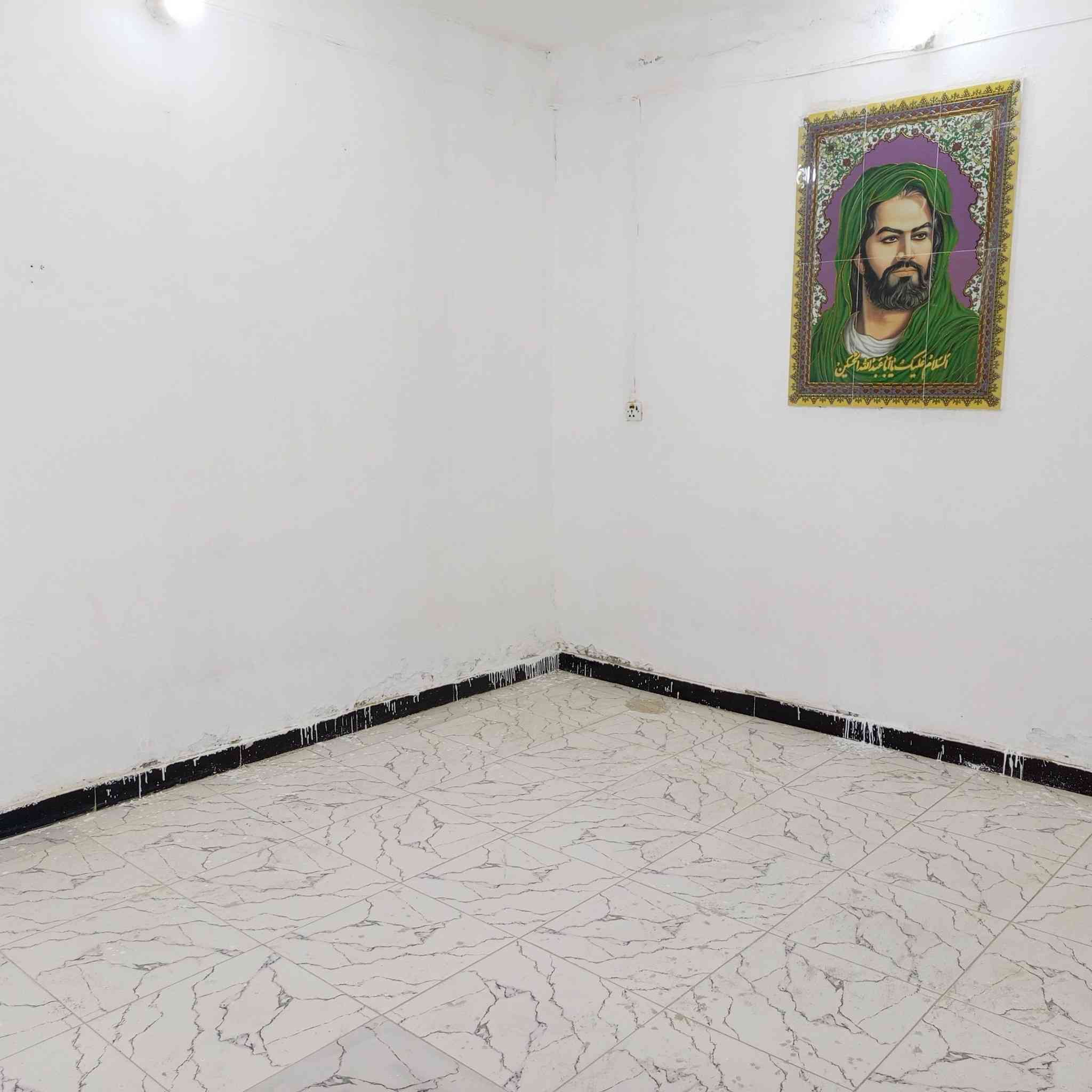 مشتمل اللبيع المساحه 100 متر بي غرفه اوصاله اوهي مطبخ واستقبال اوكراج الساس طابوك والبناء ابلوك والسكف صب مسلح والرظيه بورسلين اللشارع حي الحكيم نزلت كاظم عطوف شارعه 12 متر امرقم من البلديه ماي اومجار أو المولد اومدرسه قريبه عليه السعر 21 اوبي مجال ***********
