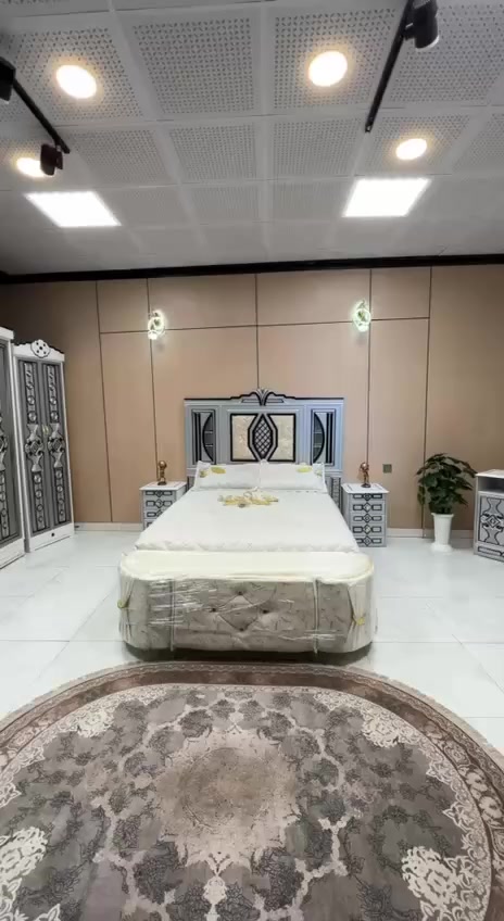 السعر ( مليون ) فقط😍

غرف نجاره عراقيه 💯💯

تتكون من  9 قطع 

عرض الكنتور٣مترات و٢٠سم

ارتفاع الكنتور مترين و٤٥سم

السرير بلوك ٦ ارجل

طول السرير 200 سم 

عرض السرير 160 سم 

الضهر جرجوبه دفن شد براغي

الزاويه بارتفاع الكنتور 

الشازلون والطابوريه 75 الف 

الدوشك 150 الف  ضمان ٥ سنوات

#اثاث منزلية #غرف نوم 

#لكل


**إذا كنت صاحب هذا الإعلان وتريد حذفه لأي سبب، رجاءا أرسل رسالة إلى الدعم الفني**