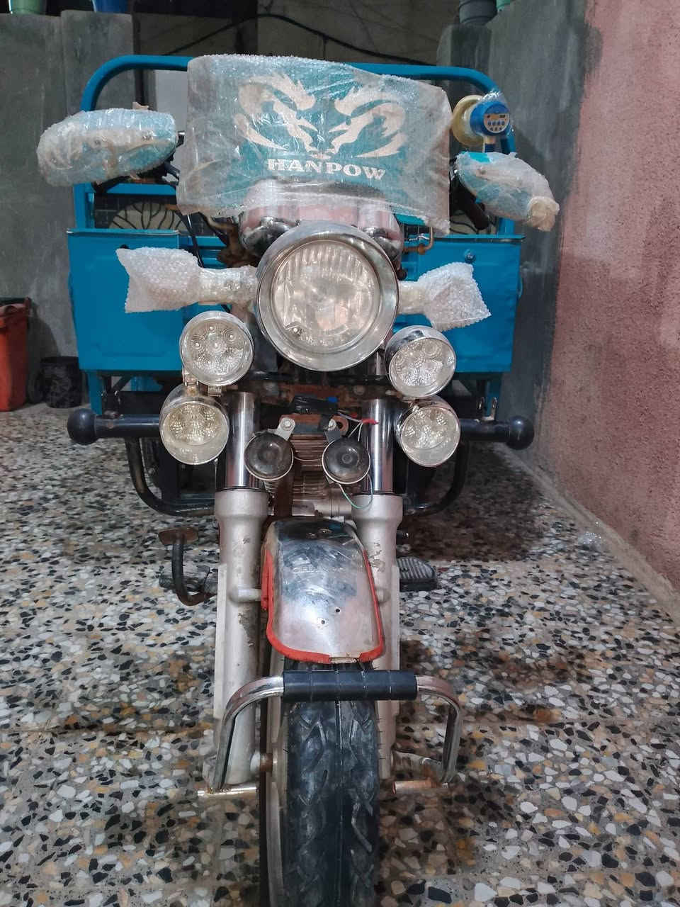 السلام عليكم للبيع موديل 22 كمرك اوراق كاملة السعر 2 مليون *********** بغداد مدينة الصدر كامله
