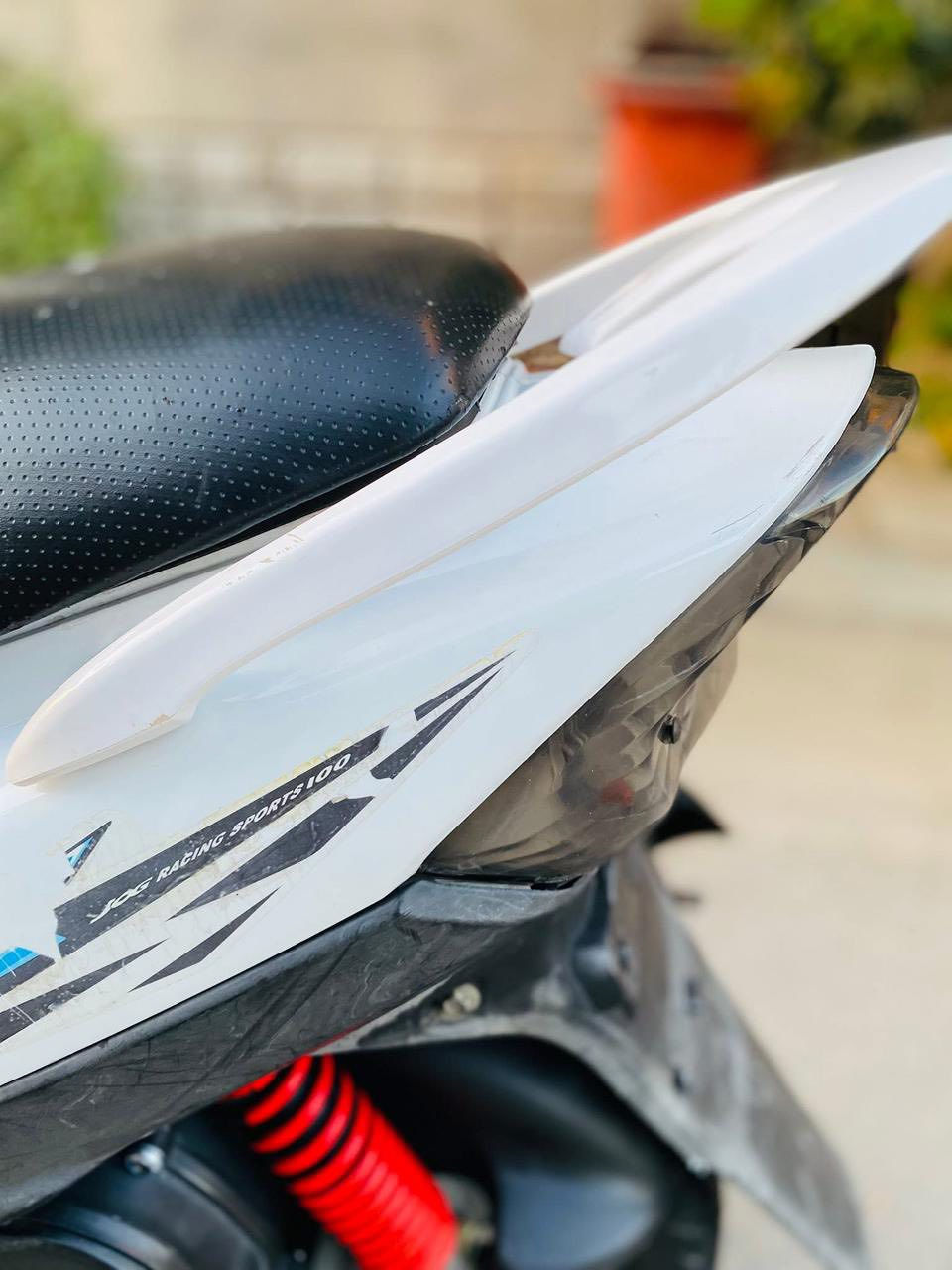 السلام عليكم 
ماكس عدله دراجه نضيفه ومابيها نقص
لايت امامي خلفي سلف اشاير كلها شغاله 
دراجه نكره شلعه ومشي 50 بلاد 
اينقص مابيها 
مكاني ناصريه مركز 
رقمي ‭(‭٠٧٨٢ ٧٧٤ ١٨٢٥‬)
