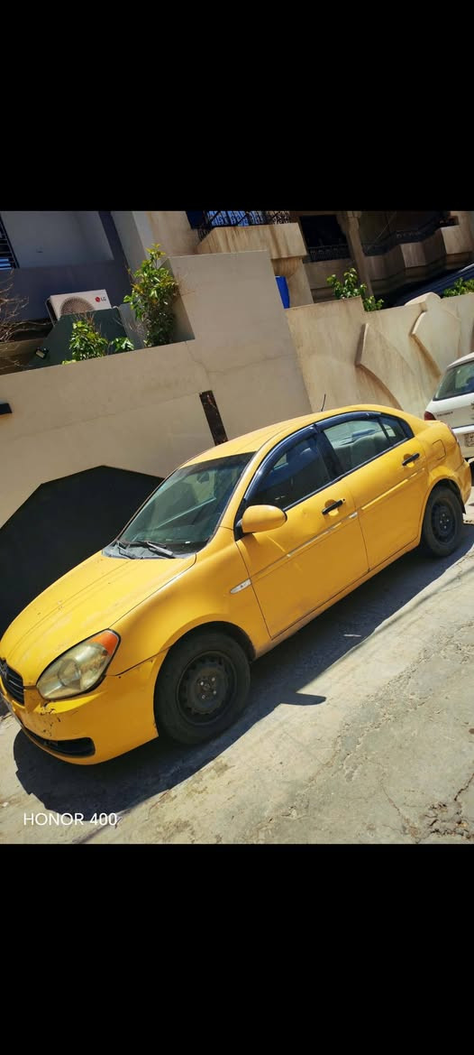 فيرنا للبيع 2007
مكينة كير خير من الله 
تدفئة تبريد شغال سيارة جاهزة 
ضررها خلفي بيها دوائر خياس 
ملاحظات بسيطة 
السعر 68 بيها مجال قليل 
***********

