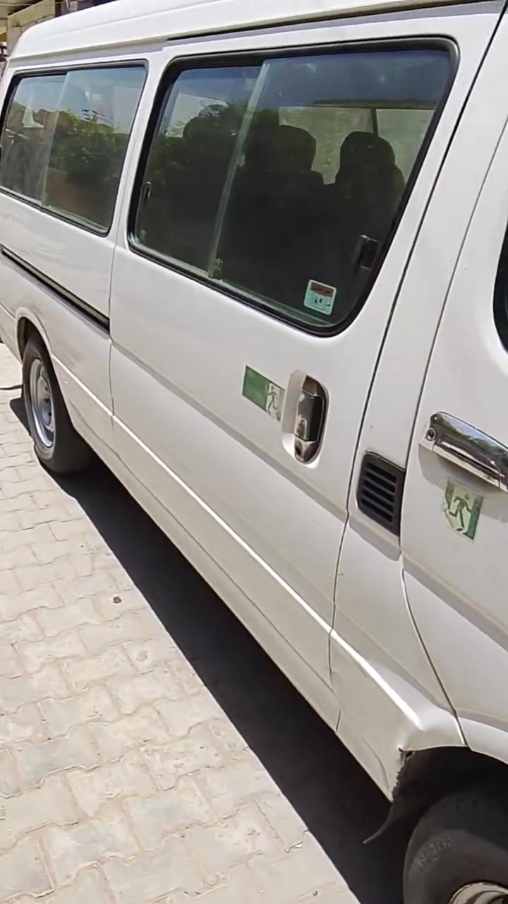 السلام عليكم جنبي للبيع موديل ٢٠١٥ السياره كير محرك جدد قبل شهر شادهن خير من الله الكشر موضح كدامك بالتصوير بيها رصعات بالبجم و وره تاير الصدر رقم بغداد العنوان بغداد الزعفرانيه رقم الهاتف ***********
سعر87وبيهه مجال قليل
