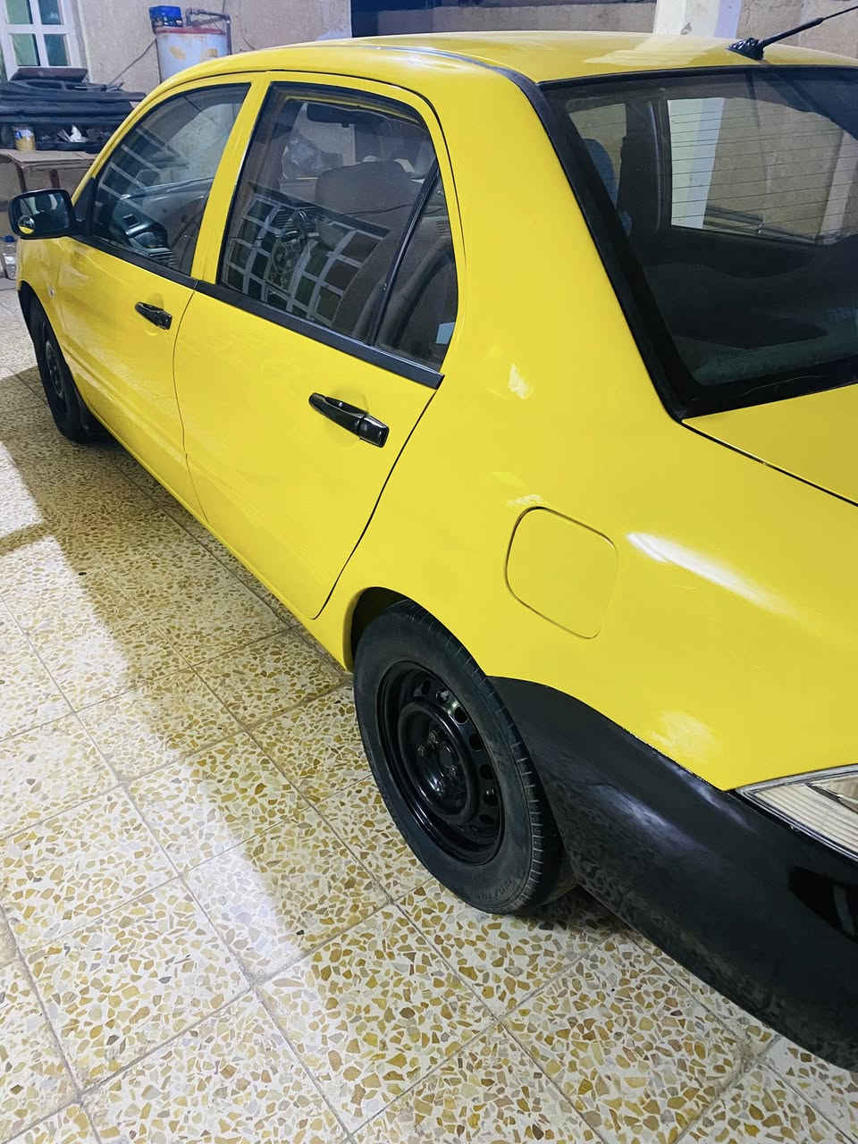 السلام عليكم لانسر 2010 مكينه 2000 مابيه لا تبخير ولاشي صدر امامي خلفي جديد تدفئه تبريد بس بس غاز مصبوغه عام جماليه هيئه مصفره تخم تاير سياره خير من الله السعر 65 وبيه مجال مكاني ديالى
الاتصال على الرقم ***********
