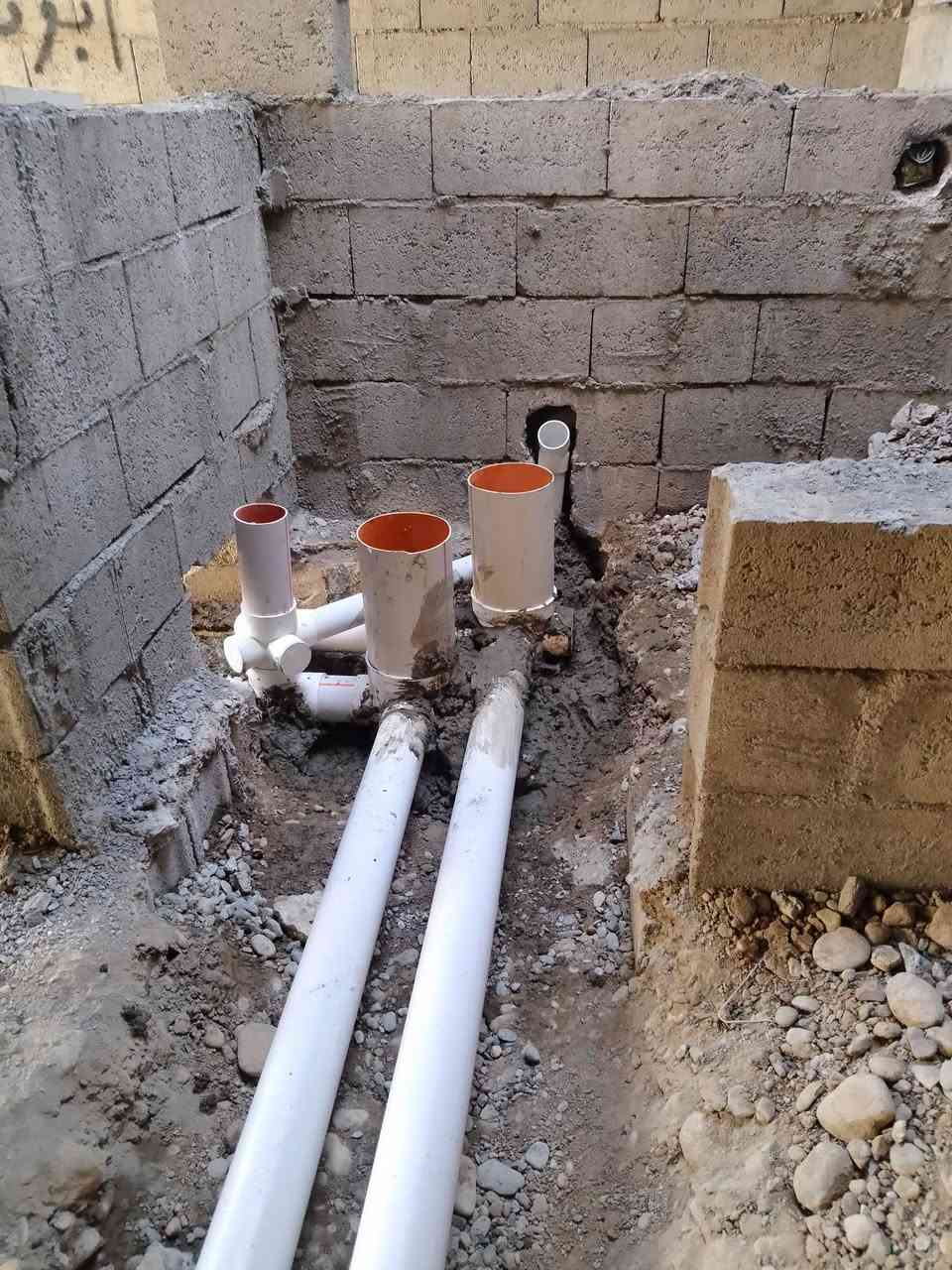 تم الحمدلله انجاز عمل في حي بدر مجاري تاسيس صحيات عامه ماء كهرباء مجاري بيت ال100متر 600الف قاط واحد وبيه مجال لطيبين رجاء مايعجبك لاتعلق تعليق مايعجبك اعبر المنشور على باب الله كاتلكم السعر مع احترامي لاسطوت الطيبين اخوتي وعلى راسي الاتصال ***********

