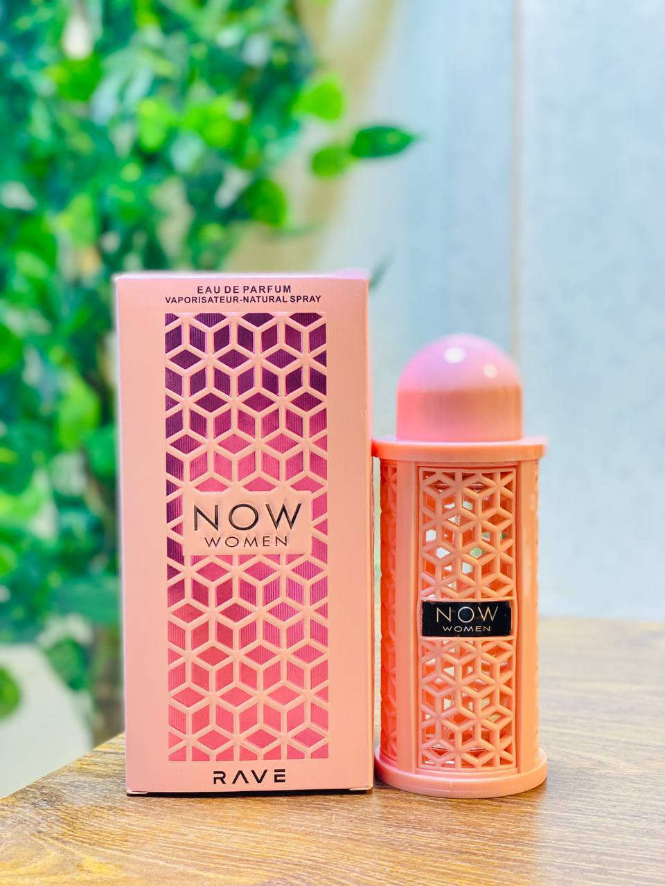 NOW PARFUM 
عطر ناو النسائي الإماراتي 🇦🇪 الأصلي 💯💯💝🖐️
اخذيها كلمه مني يومية راح يسألوج شنو اسم العطر الي مستخدمته 😌✌️
عطر من ناو NOW 
من العطور الي ترشيها وريحته تبقى تمشي وراج 😅
 ثابت ع الملابس ♥️

السعر 20


**إذا كنت صاحب هذا الإعلان وتريد حذفه لأي سبب، رجاءا أرسل رسالة إلى الدعم الفني**