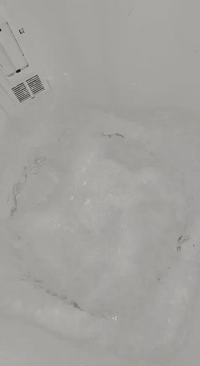 سلام عليكم غساله حجم 12كلو شغاله عل فحص كامله سعرها 65 مكاني الشعب رقم واتساب ***********
