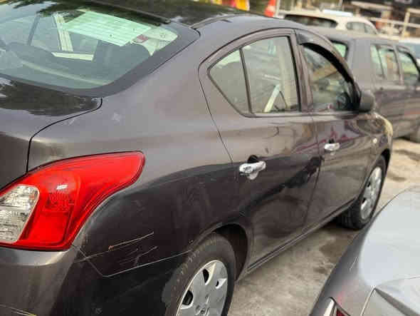 سني هندي 2016 صناعه هندي مو مصري باسمي رقم إنكليزي الجديد مكفوله من الصبغ بس بيها مكانات بارد السياره جاهزه كير ومحرك وصدر كله جديد مابيها نواقص تحويل ثاني يوم باي مكان تريد السعر 90 ورقه بيها مجال المكان الغزاليه ***********
***********
***********
